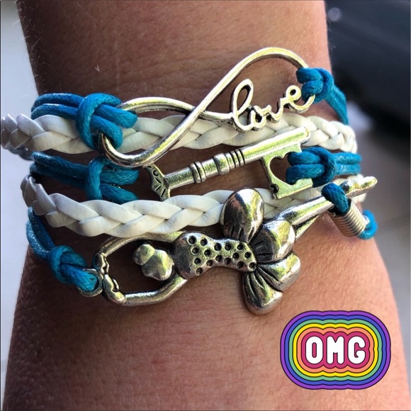 Jewelry - 3/$25 Blue and White Ballerina Bracelet
